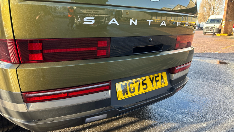 Hyundai SANTA FE 1.6 TGDi Plug-in Hybrid Ultimate 5dr 4WD Auto Estate